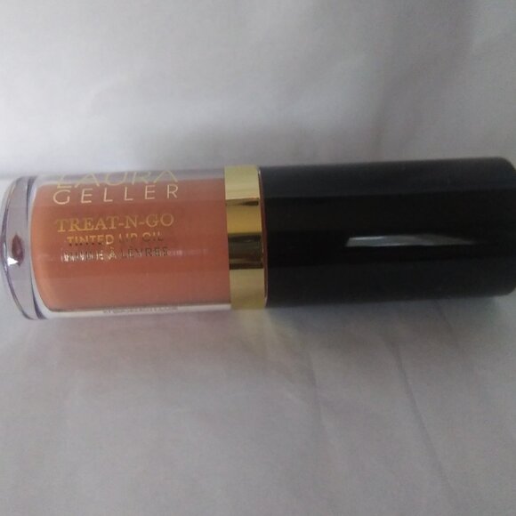 Laura Geller Tinted Lip Oil- NWT - Picture 5 of 6